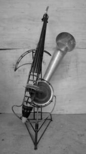 Stroh-bass V1